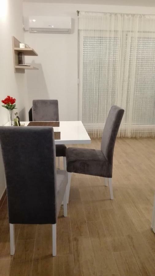 Ferienwohnung Sibenska Oaza Šibenik Exterior foto